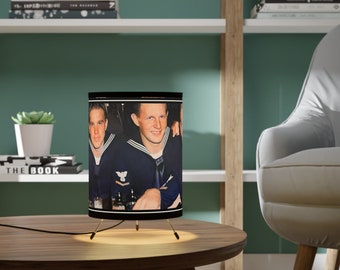hommes 007 | Tripod Lamp