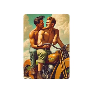 Vintage LGBTQ-pokerkaarten | Liefdesverhaal motorfiets | Verborgen geschiedenissen | Ontbrekende Grant Series 024 Collectible Deck Shirtless Joyful Happiness