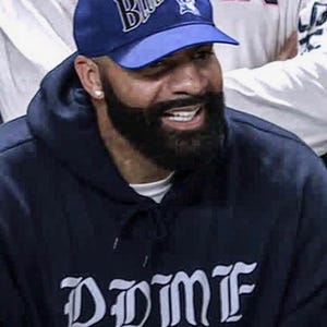 DDMF Hoodie: Soft & Stylish Unisex Pullover