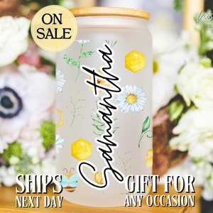 Personalized Bee Glass Cup: Daisy Iced Coffee Can with Straw