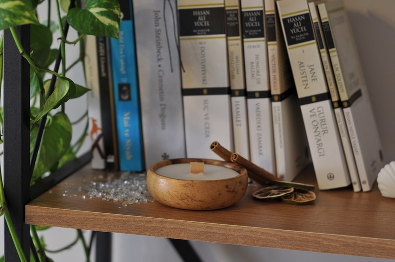 Soy Wax Wood Wick Candle for Your Gifts Vegan, Non Toxic, Best Friend