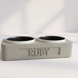 Concrete dog bowl – personalized, non-slip, 2 ceramic bowls – feeding station with engraving, handmade
