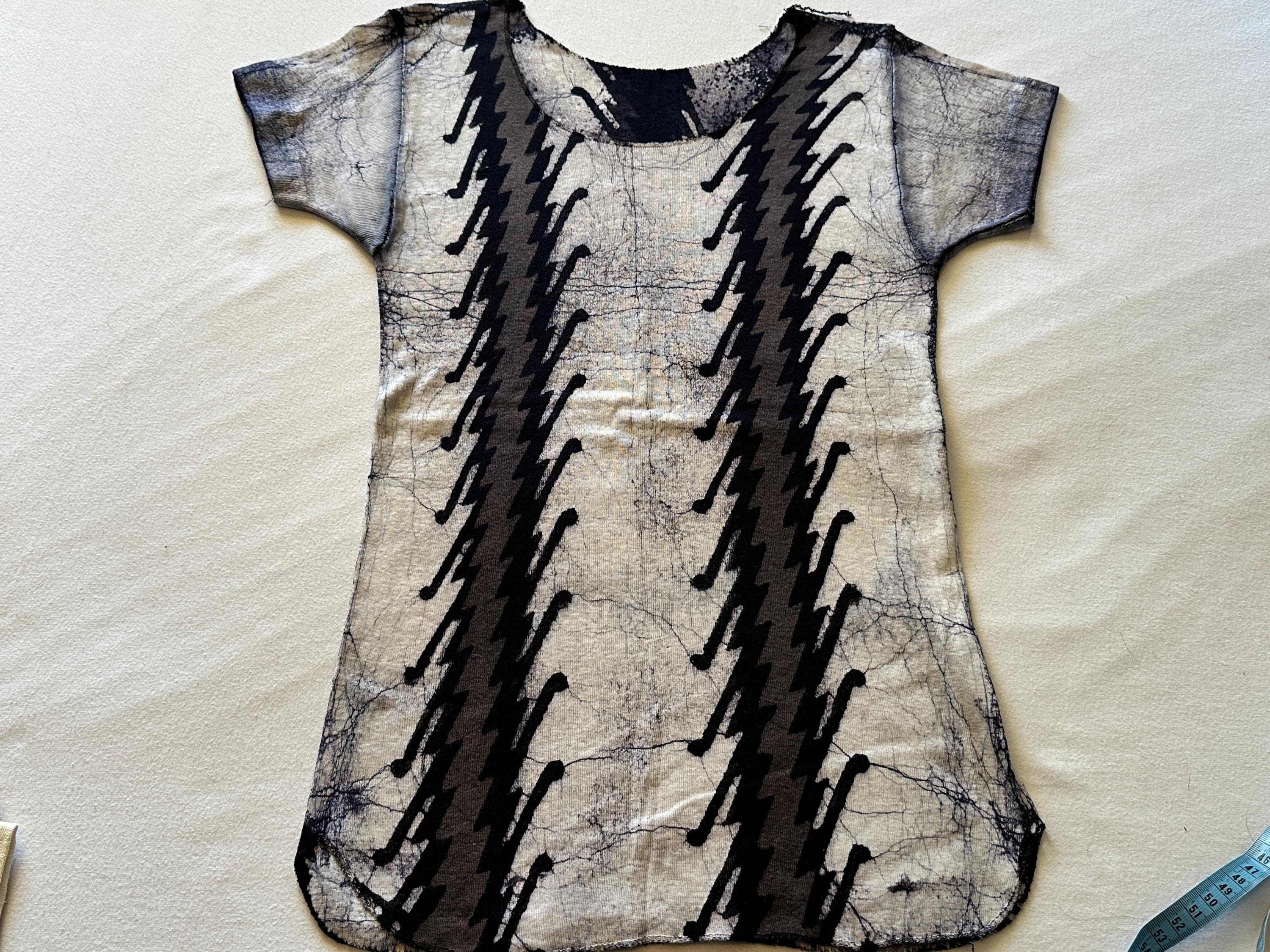 Fitted Hand Batik OOAK Tshirt cap sleeves, scoop neck boho chic summer top