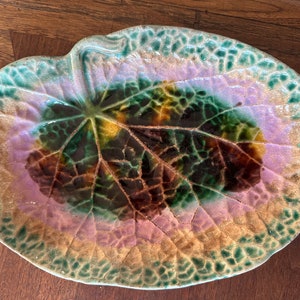 Antique Late 19th C. Majolica Pottery Oval Begonia Leaf Shape Tray