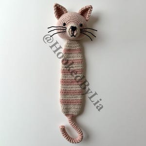 Crochet Cat Bookmark, Elegant Cat Book Marker, Handmade Animal Bookmark, Minimalist Book Accessory, Premium Yarn Reading Gift