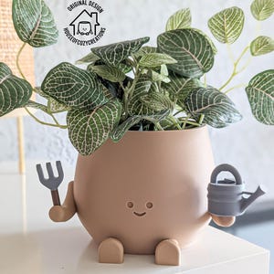 Gardening gift garden enthusiasts plant pot gardening lover gift plant pot happy face gartenliebhaber plant lover gift idea pflanztopf