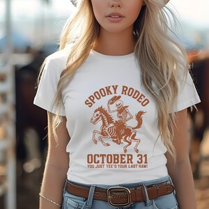 Halloween T-Shirt Fall Shirt Spooky Rodeo Halloween Fall Autumn T-shirt for Country Western Cowgirl Rodeo Tee Rustic Cowgirl T-Shirt
