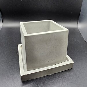 Square concrete succulent planter image 4