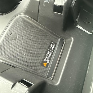 Espaçador para carregador sem fio para GMC Sierra e Chevy Silverado 2022+ - Resolve problemas de carregamento