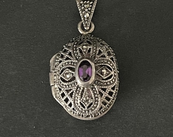 Vintage Medaillon-Anhänger aus 925er Sterlingsilber mit ovalem Filigranmuster, Amethyst und Markasit | Erinnerungsstück