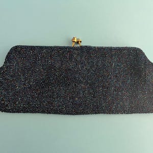 Cartera de mano vintage con cuentas Sead de satén azul