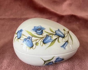 Vintage Crown Staffordshire Bluebell Eier-Schmuckschale | Englisches Porzellan mit Blumendekor | Sammlerstück