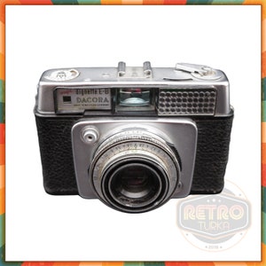 Appareil photo ancien moyen format Dacora Super Dignette E-B. Production de 1962.