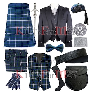 Puede incluir: Un conjunto tradicional de kilt escocés con una chaqueta negra, chaleco y corbata de lazo. El kilt es un tartán azul y verde con un sporran, cinturón y calcetines a juego. El conjunto también incluye un broche de kilt plateado y un sporran de cuero negro.