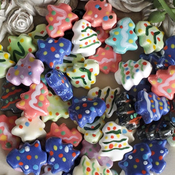 Ceramic Christmas Tree Bead, Glazed Ceramic Christmas Tree Beads, Christmas Beads, DIY Beads, 16mm, Handmade beads, Christmas Jewelry DIY