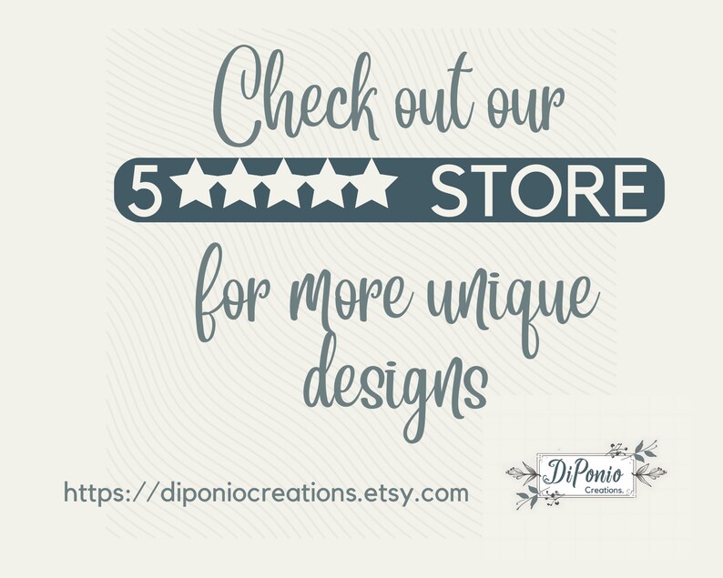 K&ouml;nnte beinhalten: Ein Bild mit dem Text "Check out our 5-Sterne STORE for more unique designs." Der Text ist handschriftlich in T&uuml;rkis gehalten. Die Etsy-Shop-URL befindet sich unten zusammen mit einem Logo.