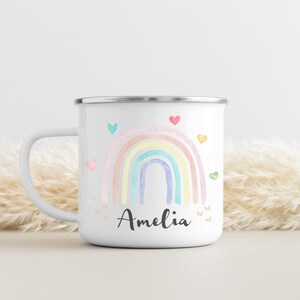 Kundenspezifisches Regenbogen-Kind-Emaille-Tassen-Geschenk Personalisierte Emaille-Tasse für Kinder Kundenspezifische Emaille-Tasse Regenbogen-Tasse Kundenspezifische Lager-Namenstasse mit wunderlichen Herzen