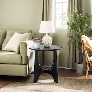 Modern minimalist round side table, bedside table, wood grain finish farmhouse wood decorative furniture for living room, bedroom, etc.