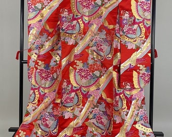 Japanese Kimono Uchikake Luxurious Wedding Pure Silk K106