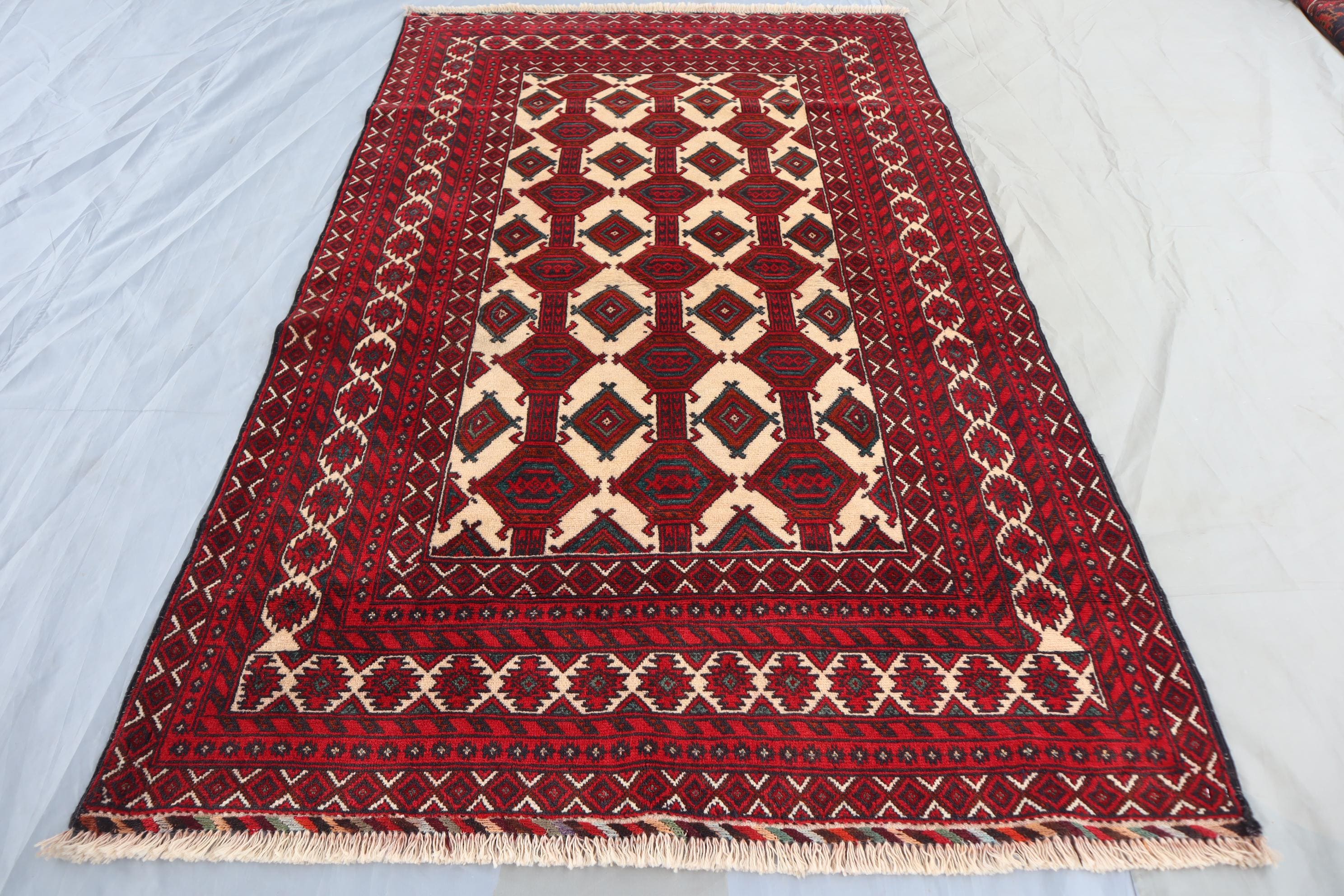 ✦vintage rug✦ 180cm×96cm　絨毯　トライバルラグ　アフガン アフガンエリアラグ 4 x 6フィート アフガンヴィンテージトライバル