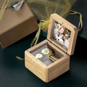 Boîte à musique en bois personnalisée Boîte à musique vintage personnalisée Boîte à musique coeur pour couple Cadeau de Noël pour femme Boîte à musique ballerine image 3