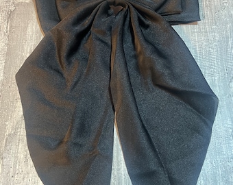 Black bow hair clip