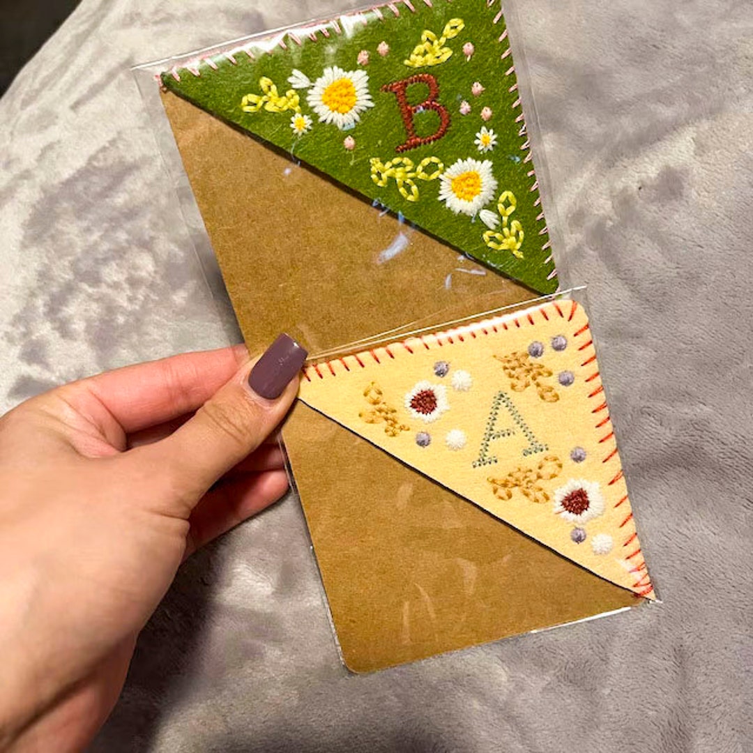 Custom Triangle Bookmark, Spring Corner Bookmark,initial Bookmark, A to