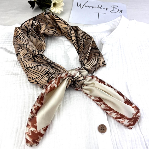 Beige Leaf Silk Square Scarf, Geometric Rust Contrast Border  display picture 1
