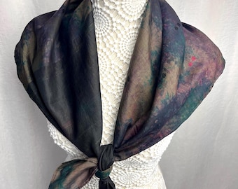 Chusta w kwadraty wykonana w 100% z czystego jedwabiu, barwiona metodą tie-dye, jedwabna chusta do włosów, prezent dla niej, złote detale