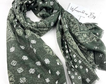 Olive Green Wool Blend Scarf, Paisley Patchwork Print, Vintage Style