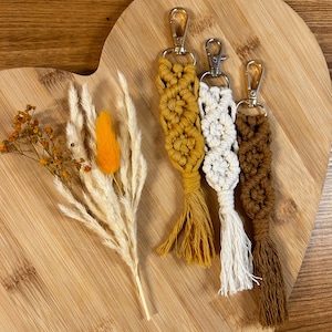 Macrame keychain different colors