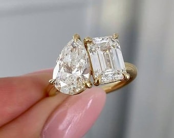 Pierścionek Toi et Moi z moissanitem w kolorze szmaragdu i gruszki: pierścionek z podwójnym kamieniem ze złota 14K