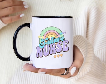Taza "Futura Enfermera": Regalo arcoíris para estudiantes de enfermería