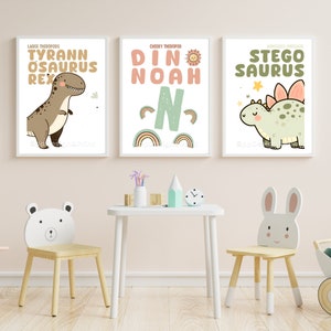 Láminas personalizadas de dinosaurios para guardería (tamaño A3, A4 y A5), regalo personalizado para bebé, arte mural para habitación de niño, pósteres de dinosaurios para sala de juegos, pósteres para sala de juegos