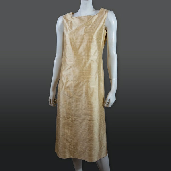 Gr. 38, Ärmelloses Kleid aus Seide mit Patchworkelementen, Unikat