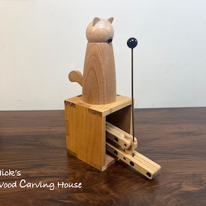 Wooden Cat Automaton – Handcrafted Kinetic Sculpture, Moving Head Cat Toy, Wooden Desk Ornament, Whimsical Gift for Cat Lovers and Collector