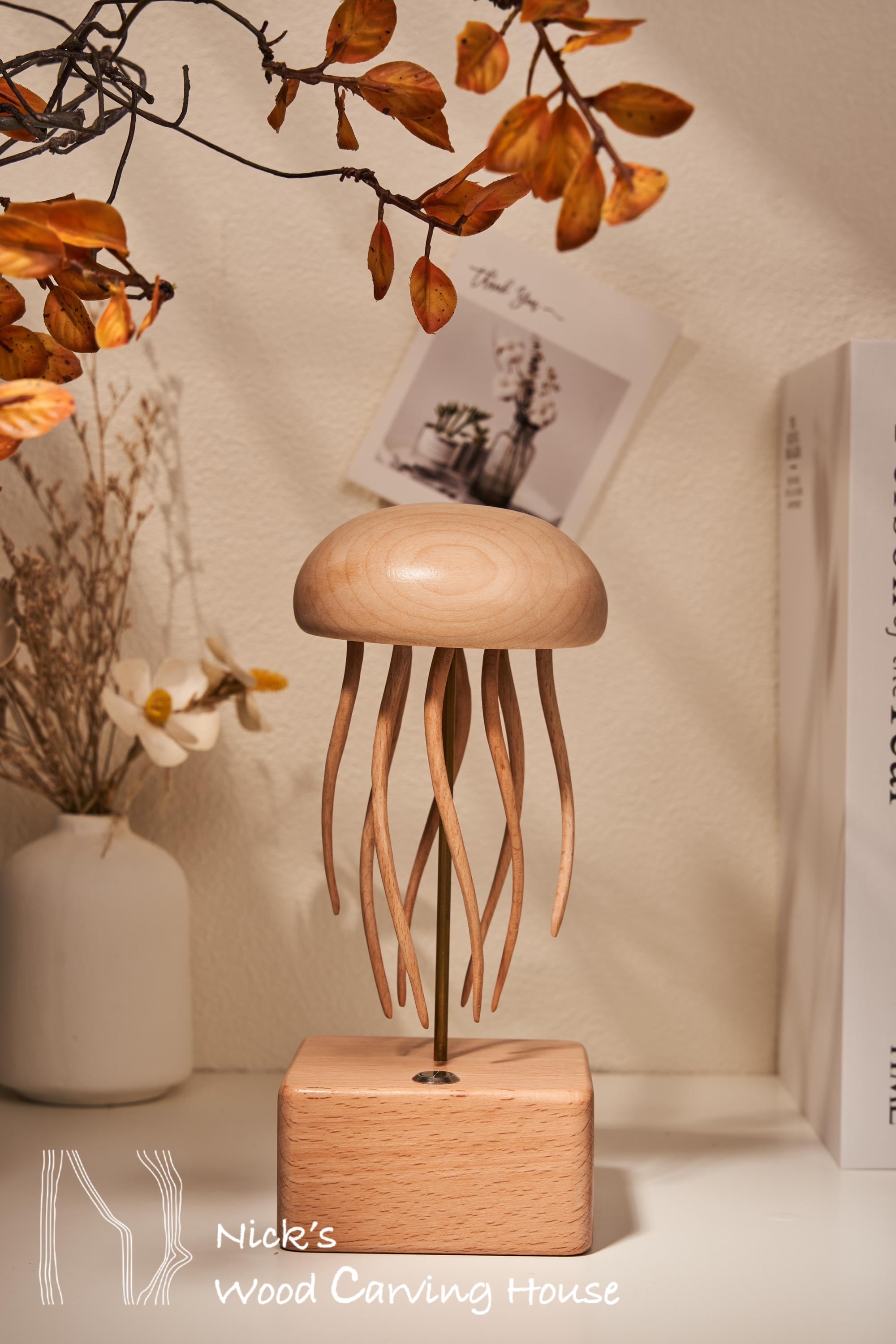 手作りの木製クラゲオートマトン | 手彫りのクラゲオートマトン