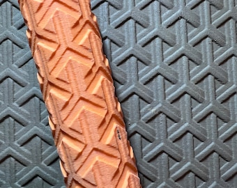 135mm GEOMETRY - Escher Clay Pottery Texture Roller Repeatable Multi-level Pattern (Compact Pattern)