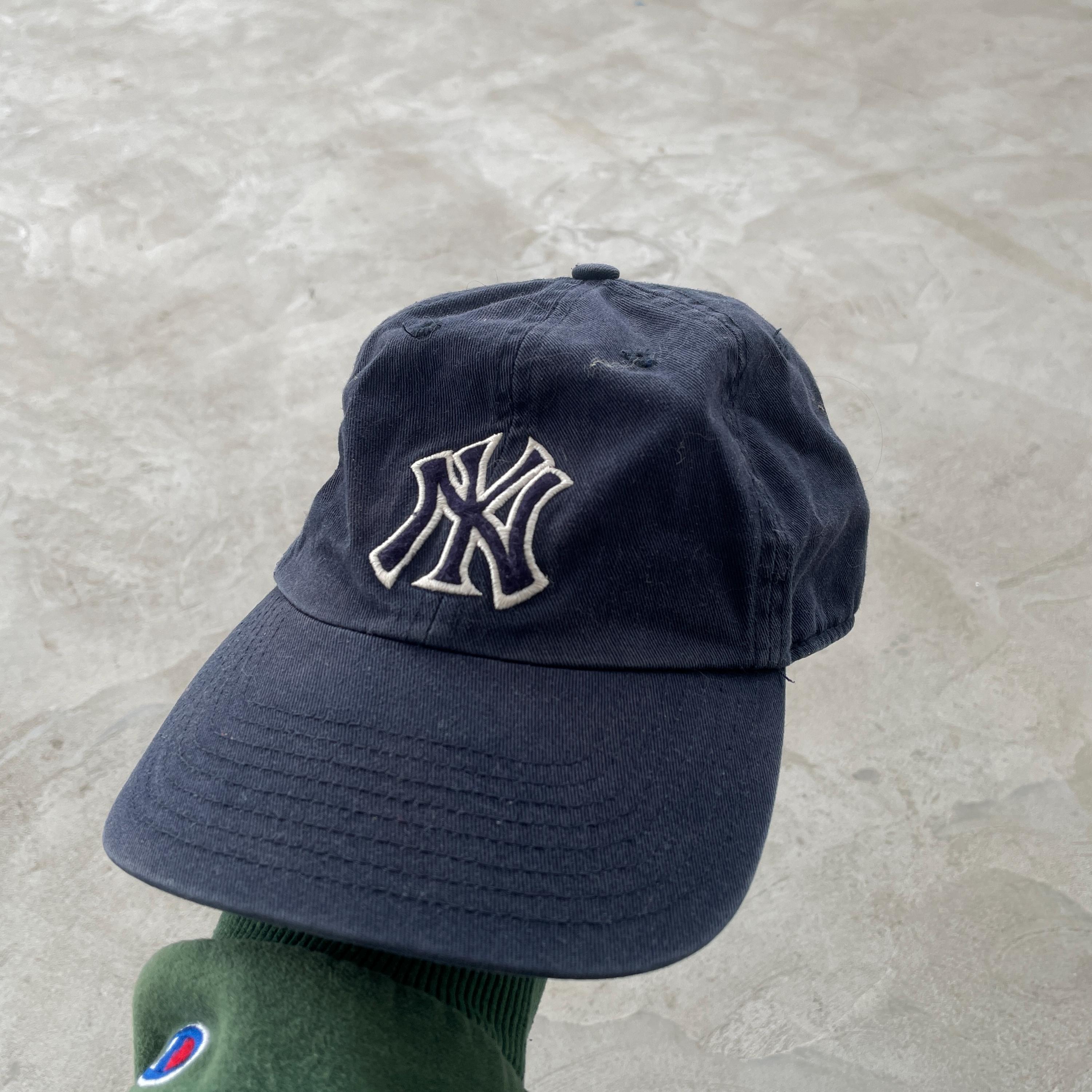 47Brand New York Yankees Blue Classic Strapback Cap