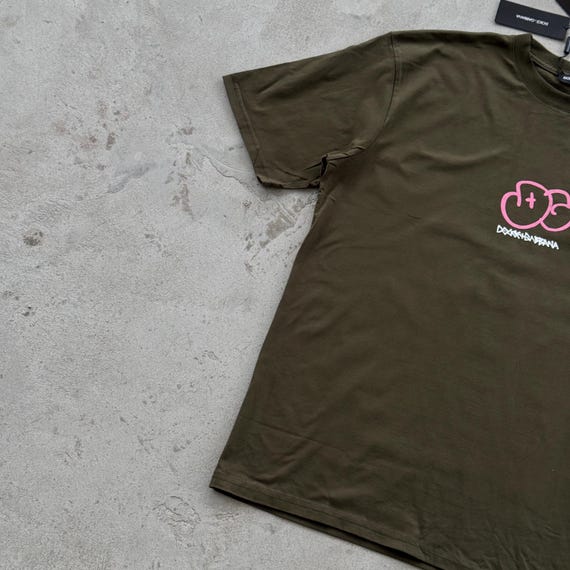 Vintage Dolce & Gabbana Graphic T-shirt Olive Green Pink Logo Tee