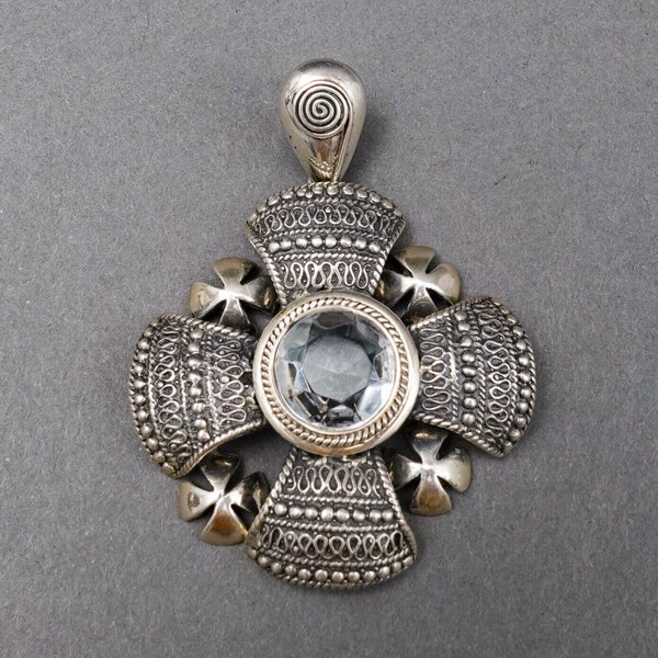 Ilaria Peru Vintage 925 Sterling Silver Gem Stone Ornate Maltese Cross Pendant