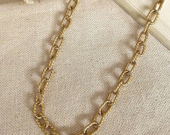 Collana trendy a catena dorata a maglia larga ritorta dorata con oro fino 24k, anallergica, resistente all'acqua, ideale per accumulo