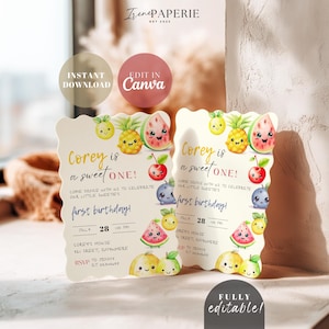 Könnte beinhalten: Zwei Geburtstagseinladungskarten mit gewelltem Rand und Aquarellillustrationen lächelnder Früchte wie Ananas, Wassermelone, Kirsche und Zitrone. Der Text lautet Corey is a sweet one! Come dance with us to celebrate our little sweetie's first birthday!