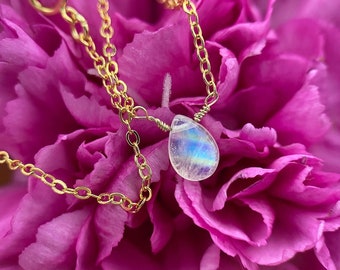 Moonstone necklace - AAA quality - gemstone - 18 carat gold plated - blue flash clearly visible