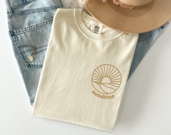 Sunshine Shirt, Oversized Summer Shirt, Vintage Boho Celestial Sun, Bright Shirt, Sea Shirt, Retro Summer Shirt, Retro Sun Shirt, Gifted