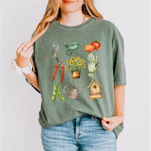 Camiseta de jardinería Comfort Colors®, camiseta para amantes de las plantas, camiseta para mamás de plantas, camiseta de jardinería, camiseta de jardinero, camiseta de frutas, camiseta para amantes de la jardinería del Día de la Madre imagen 8