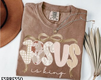 Jesus Is King Comfort Colors® Trendy Christian Shirt Christianity Shirt Boho Christian Shirt Christian Gift Church Outfit Worship Faith Tee