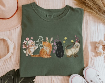 Cottagecore Cats Shirt, Floral Vintage Kittens and Pressed Flower Aesthetic Tee, Cat Owner Clothing Gift, Vintage Kitten T Shirt, Kitty Tee