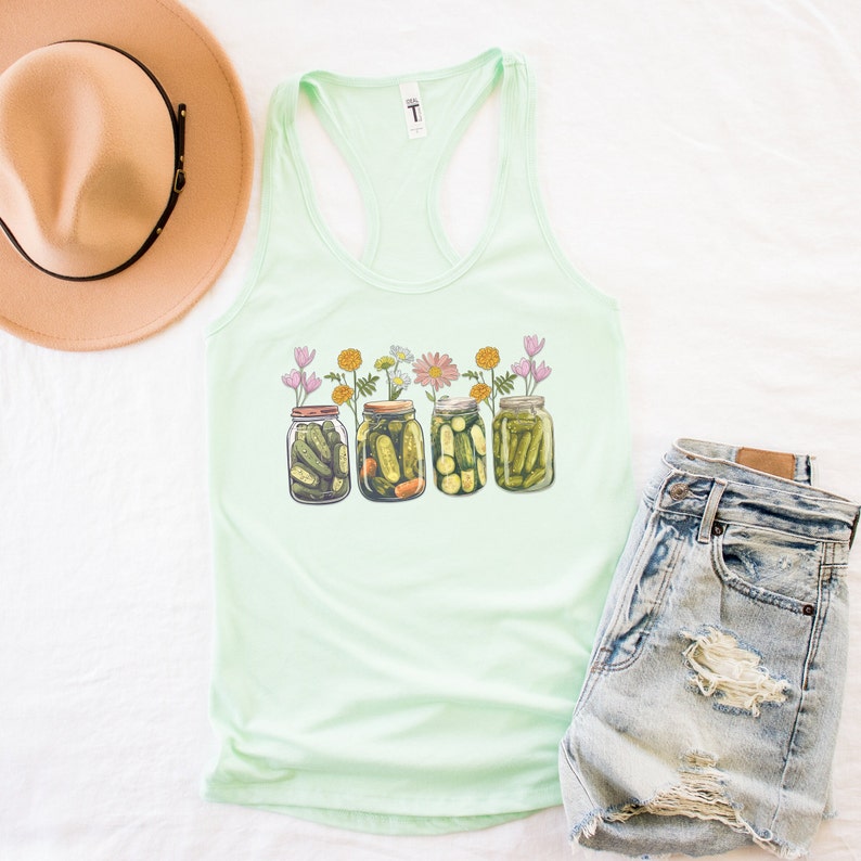Vintage Canned Pickles Shirt, Food Tank Top, Pickle Lover Shirt, Pickle Jar Shirt, Canning Season Shirt, Gift for Gardener, Homemade Pickles bild 4