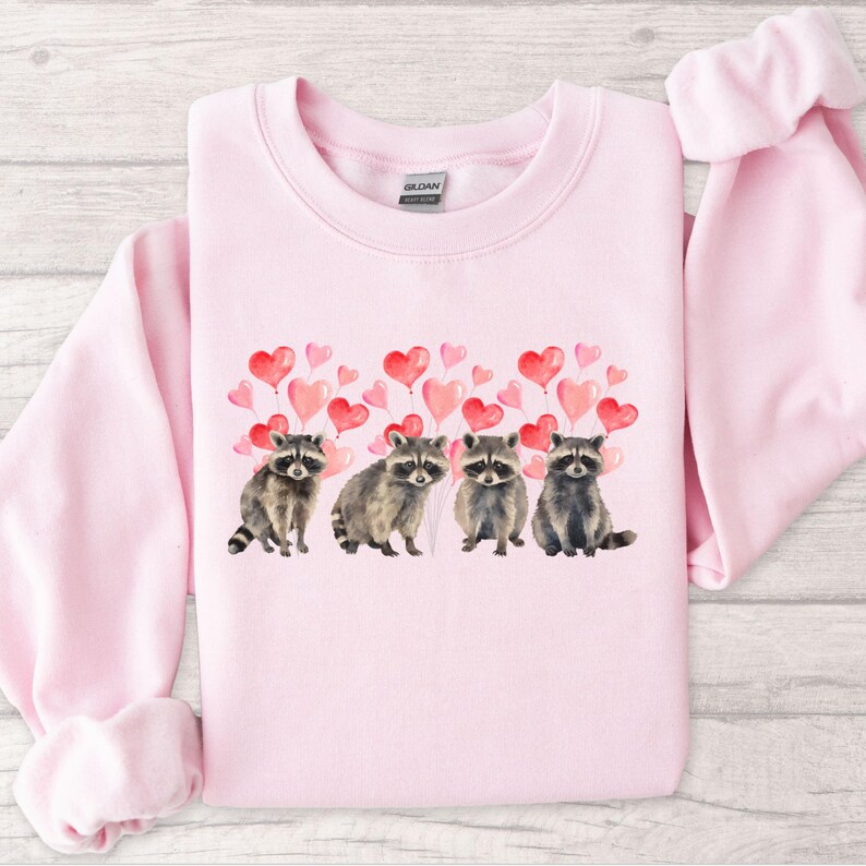 Raccoon Sweatshirt, Funny Raccoon Shirt, Funny Valentines Day Shirt, Valentines Sweatshirt, Hearts Shirt, Valentines Day Gift, Love Shirt immagine 6